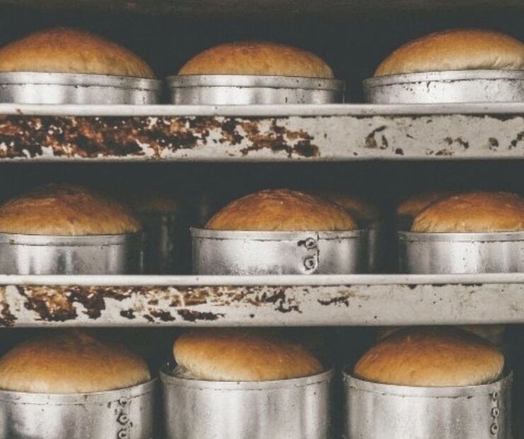 Kuchen im Etagenbackofen