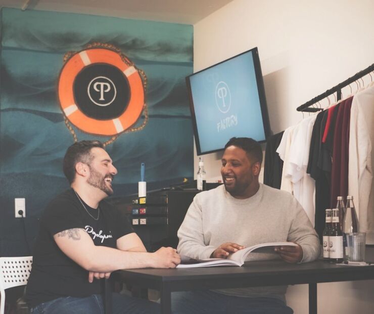 Unternehmer Antonio Petrone und Thomas Ghebrezghiher